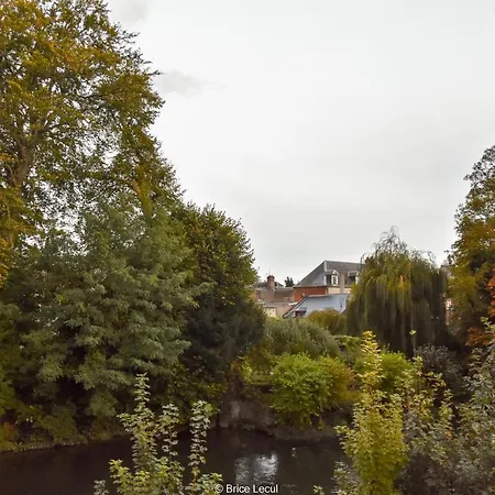 En Bord De Somme Apartament